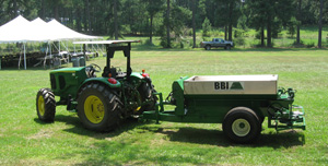 MagnaSpread 839 Single Axle Fertilizer Lime Spreader