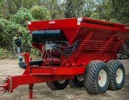 10ft Liberty Hydraulic Tandem Axle Fertilizer / Lime Spreader 